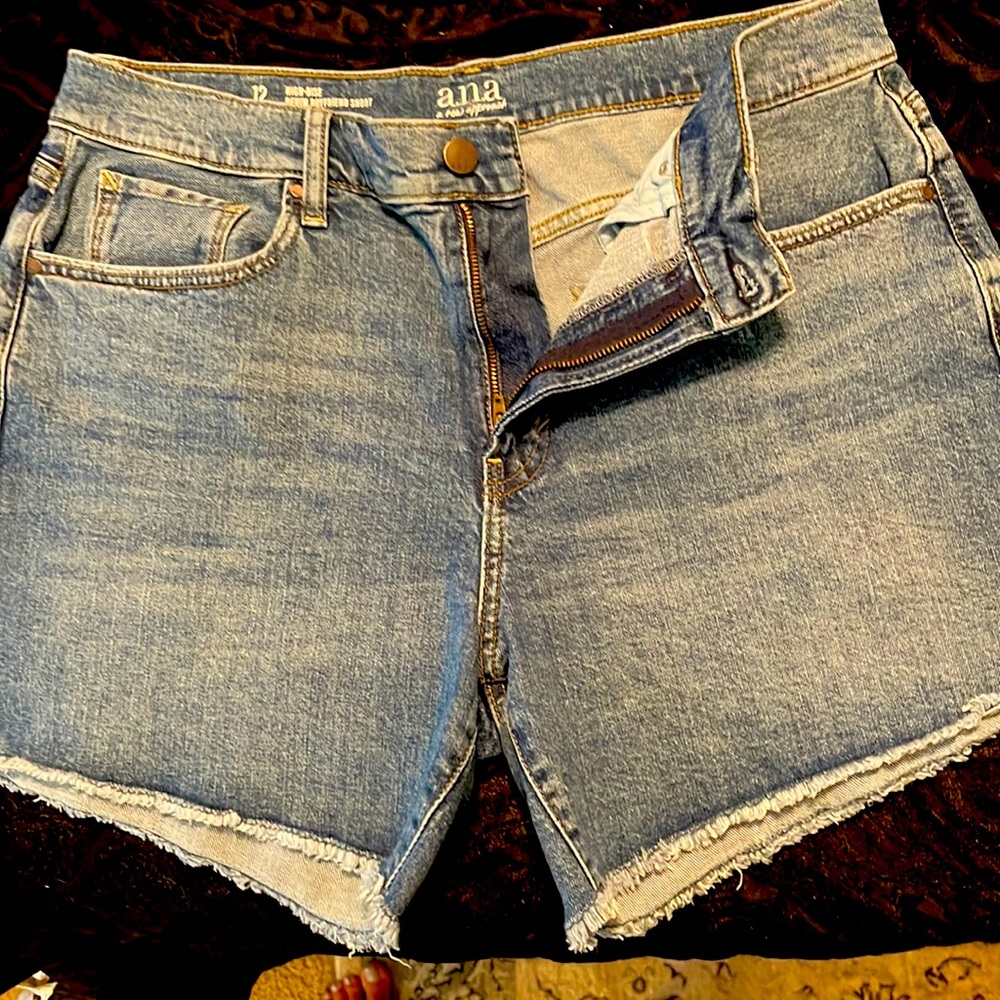 Never worn Jean shorts